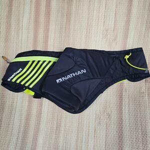Nathan Peak Hydration Waist Pack Running Belt Black Yellow